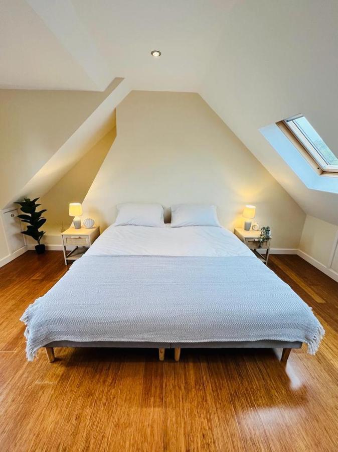 Family Home In Hampshire - Sleeps Up To 9 People With 3 Parking Spaces Винчестер Экстерьер фото